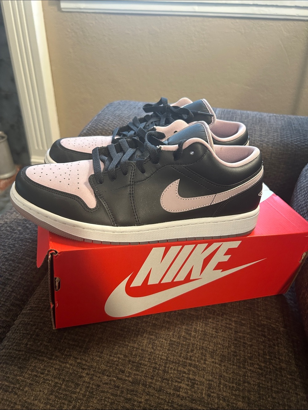Nike Air Jordan 1 Low SE Black Iced Lilac Men's 10.5